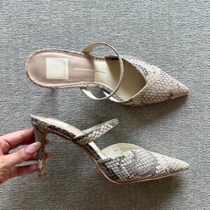 Dolce Vita Kanika Strappy Heels Size 7 Sand Snake Embossed Leather Pointed Toe